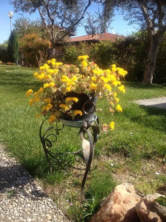 B&B Nonna Cecilia Puegnago sul Garda 0*,  Italien